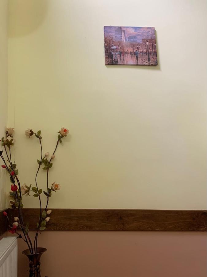 Hotel Kakhaberi Tetritskaro エクステリア 写真